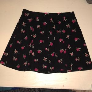 Forever 21 black floral skirt
